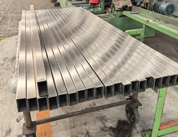 昌都方管 矩形管 无缝方管生产厂家